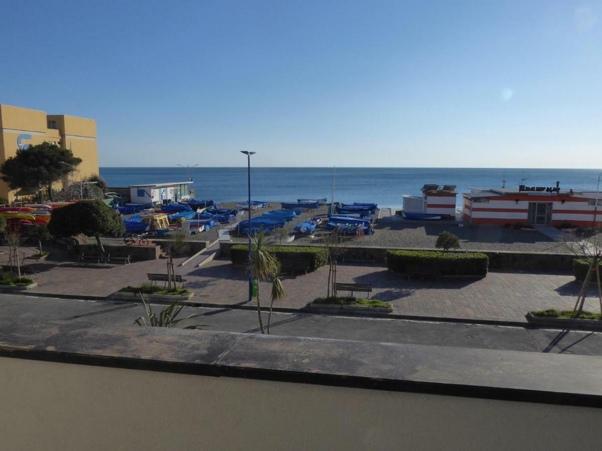 House Little Boat By Holiday World Riva Trigoso Exterior photo